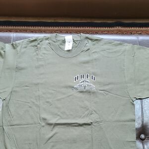 Halo Olive Green Short Sleeve XL Crewneck T-Shirt with Small Logo on Chest
